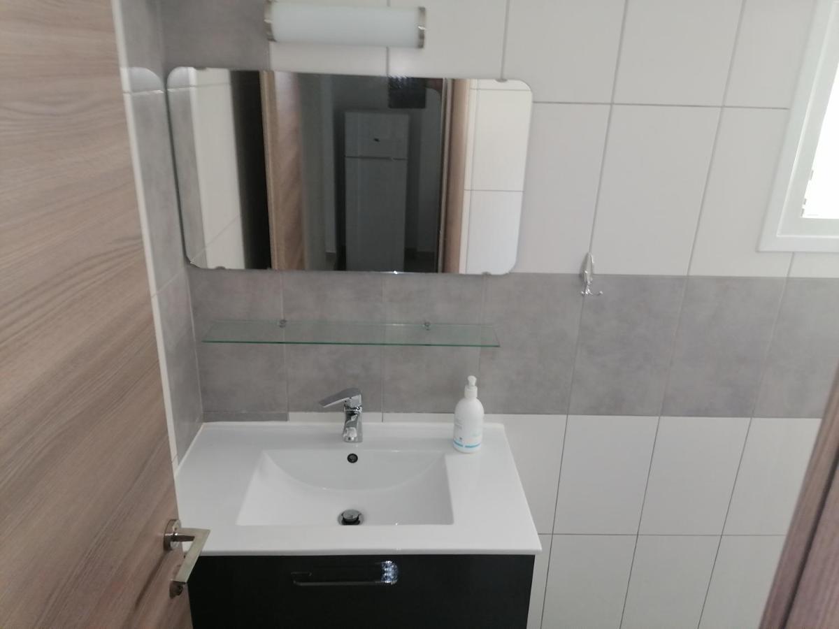 Porto Almira Beachfront House نيكيتي المظهر الخارجي الصورة